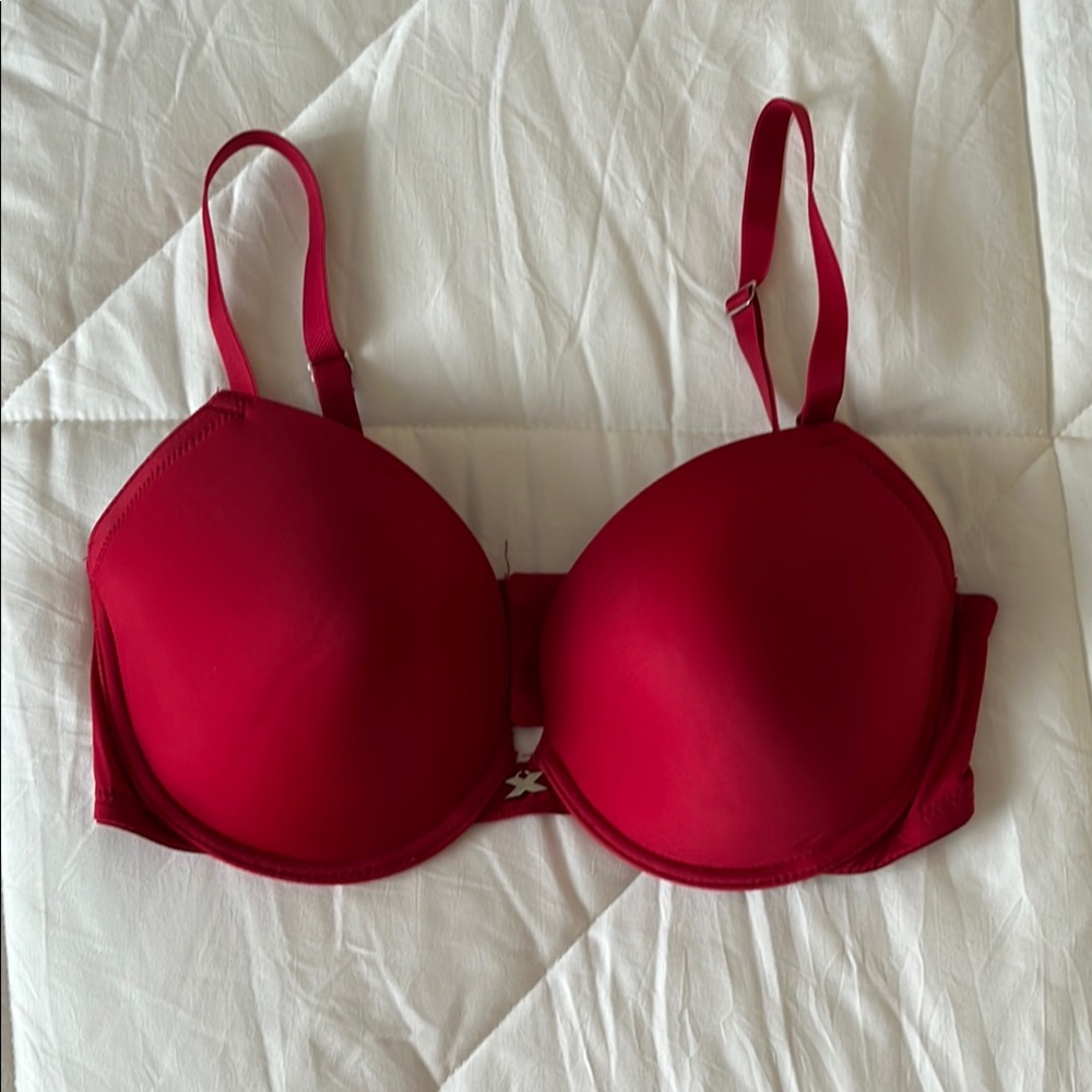 Red Full-Coverage Bra with Molded Cups
